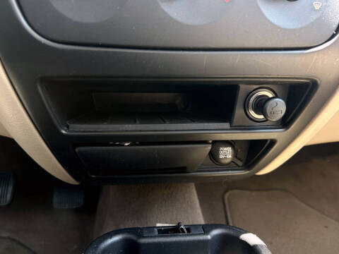 2002 Ford Taurus SE