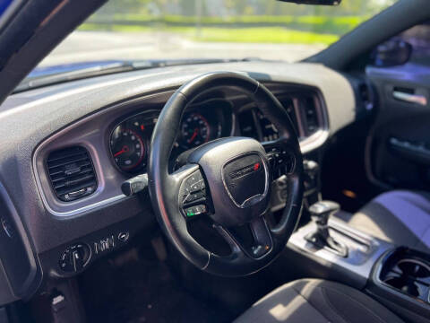 2019 Dodge Charger SXT