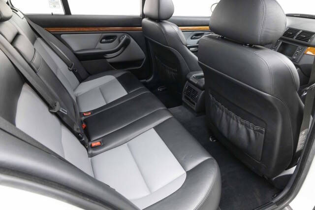 2001 BMW M5