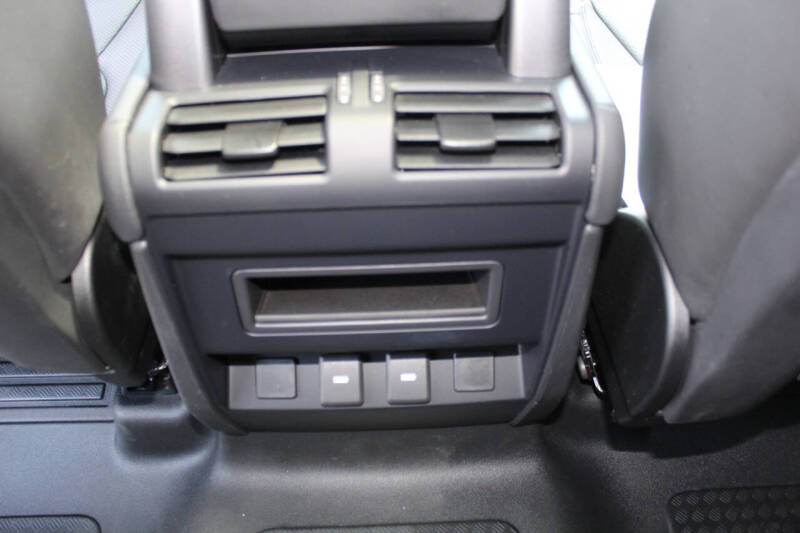 2023 Land Rover Defender 110 30th Anniversary Edition