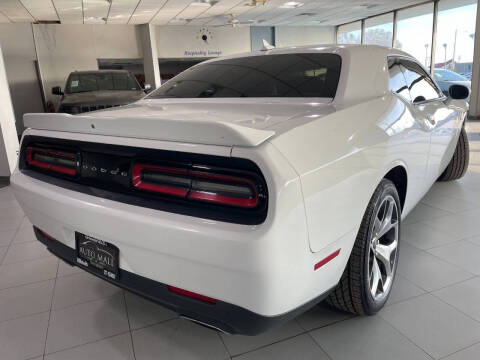 2015 Dodge Challenger SXT Plus