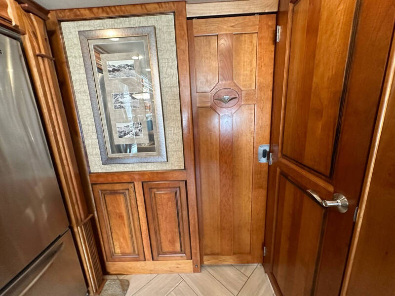 2015 Tiffin Allegro Bus 45’ 1.5 Bath, 450hp Dies