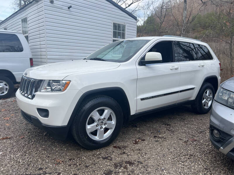 Jeep Grand Cherokee's photo