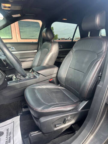 2017 Ford Explorer Sport