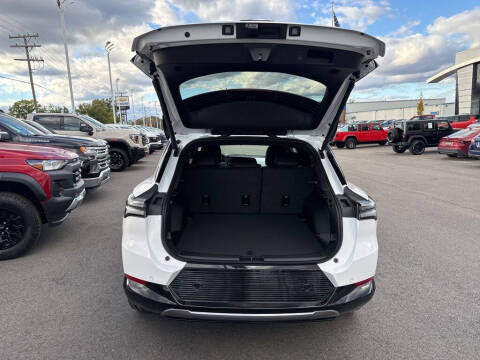 2026 Chevrolet Equinox EV LT 2