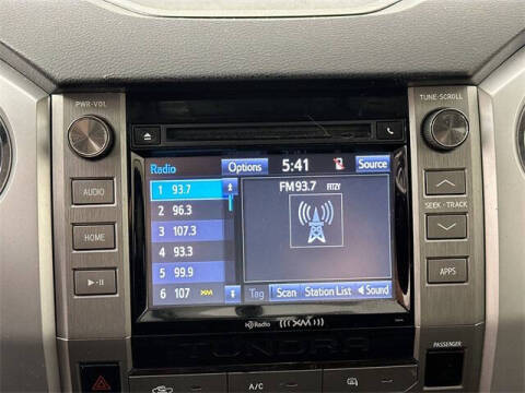 2017 Toyota Tundra SR5