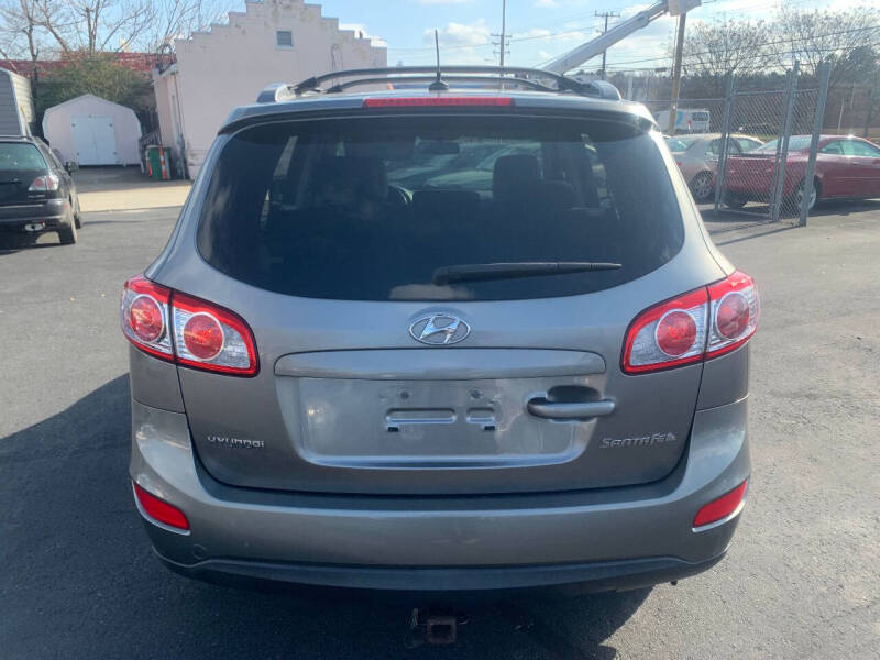 2011 Hyundai Santa Fe SE