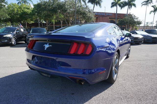 2016 Ford Mustang V6