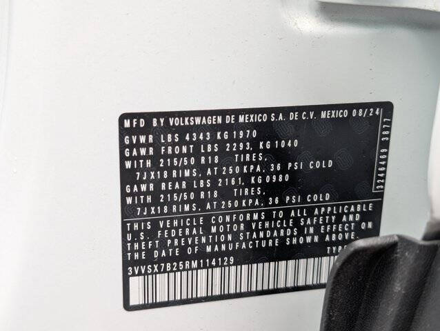 2024 Volkswagen Taos SE