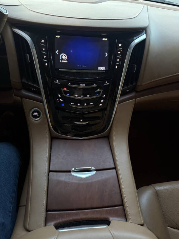 2016 Cadillac Escalade ESV Platinum