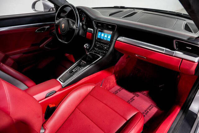 2015 Porsche 911 Carrera S