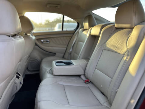 2015 Ford Taurus SEL