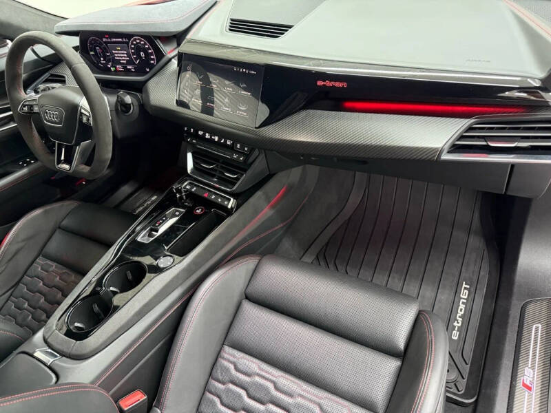 2022 Audi RS e-tron GT quattro