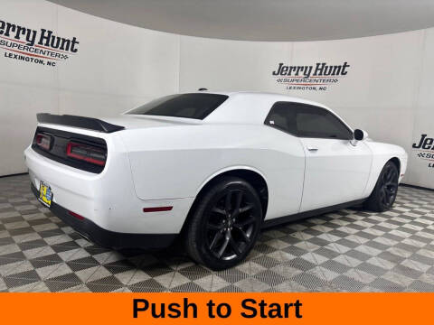 2021 Dodge Challenger SXT