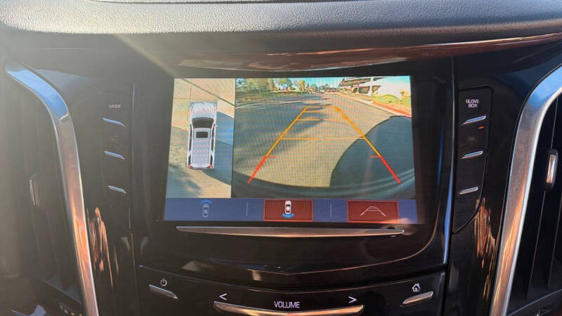 2018 Cadillac Escalade ESV Premium Luxury