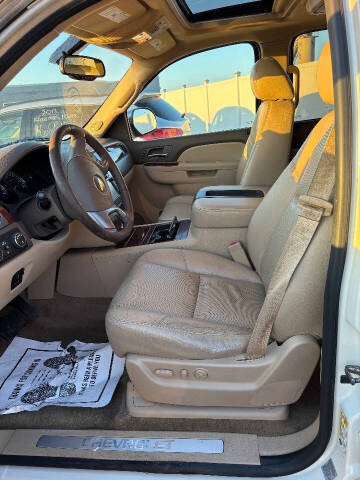 2014 Chevrolet Suburban LTZ