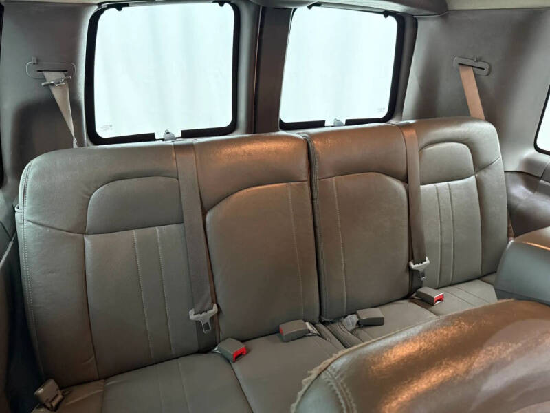 2018 Chevrolet Express LS 2500