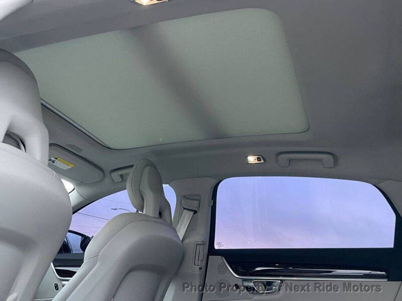 2018 Volvo S90 T5 Momentum