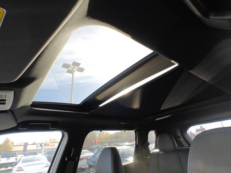 2025 Mitsubishi Outlander PHEV SEL Black Edition