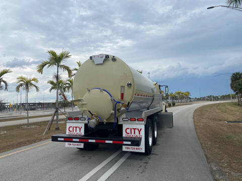 2018 Freightliner M2 106