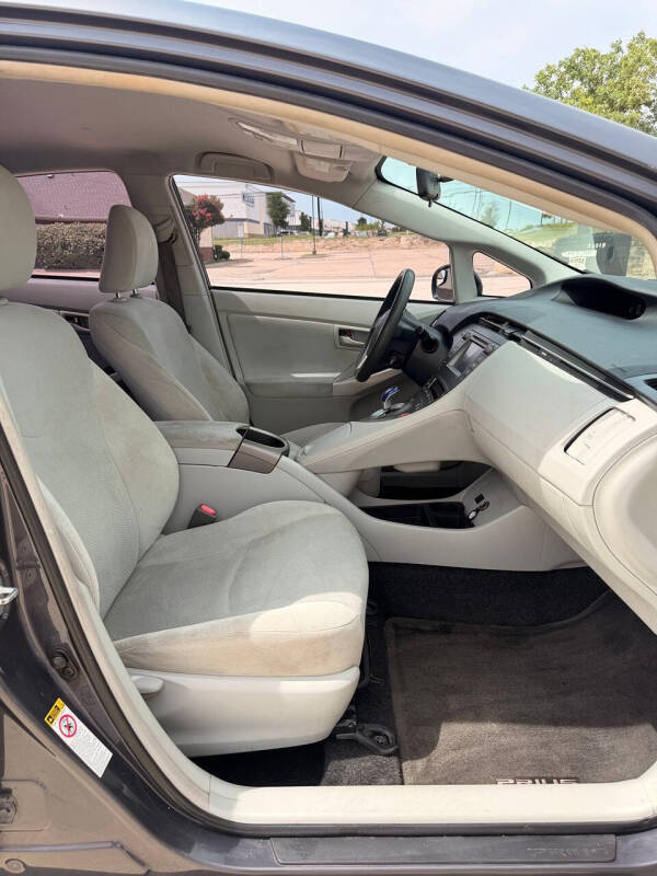 2015 Toyota Prius Two