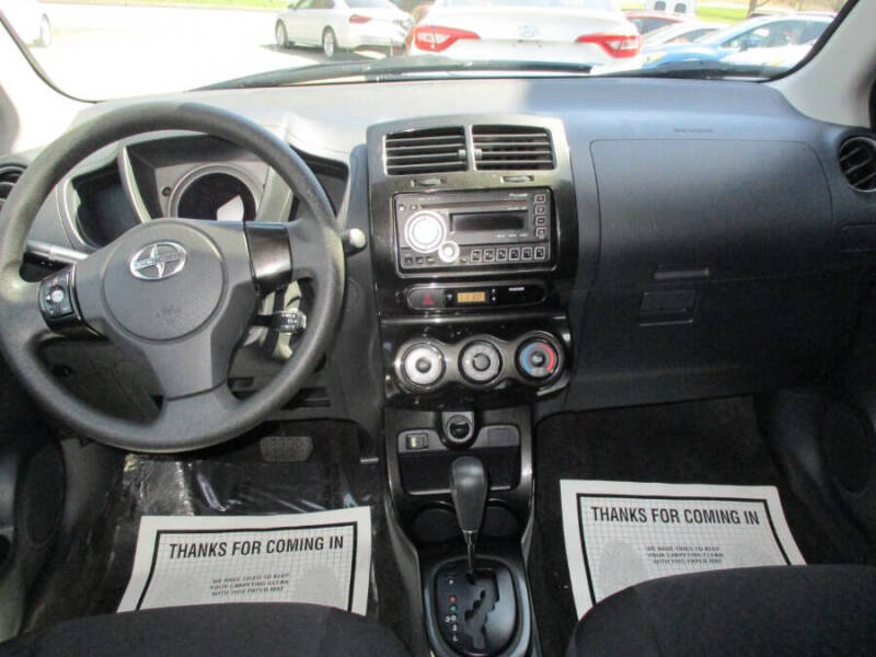2010 Scion xD
