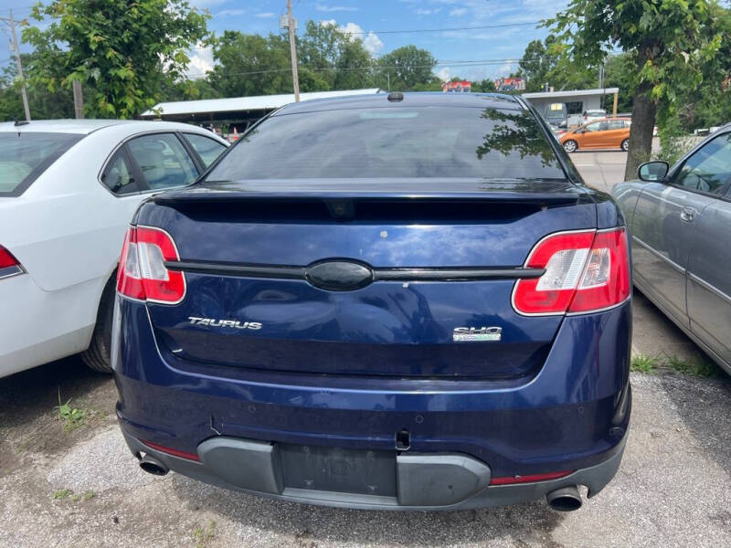 2011 Ford Taurus SHO