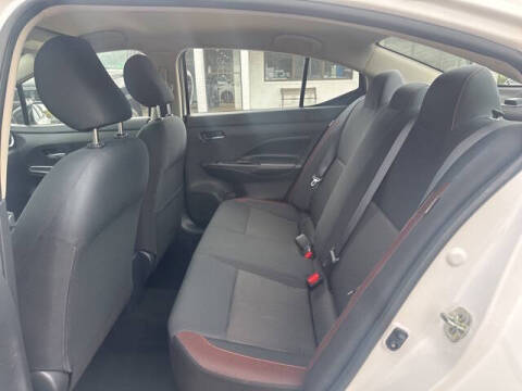 2020 Nissan Versa SR