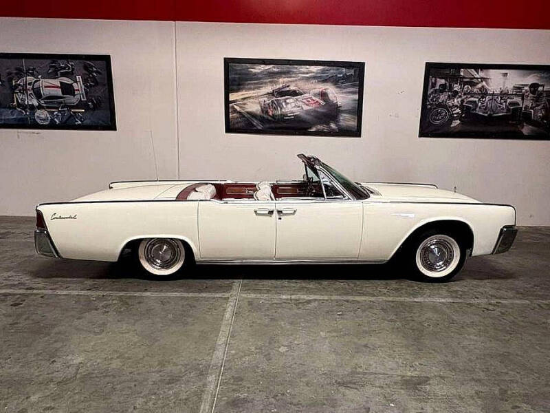 1961 Lincoln Continental