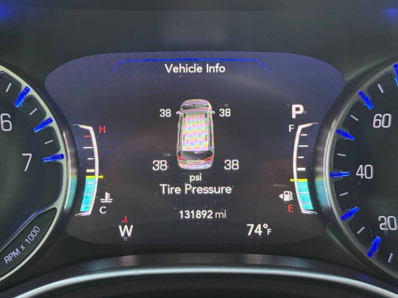 2017 Chrysler Pacifica Touring-L Plus