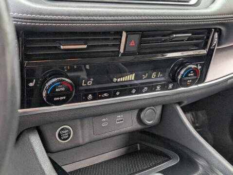 2022 Nissan Rogue SV