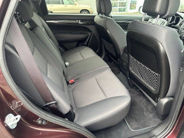 2012 Kia Sorento LX