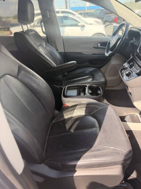 2020 Chrysler Pacifica Touring L