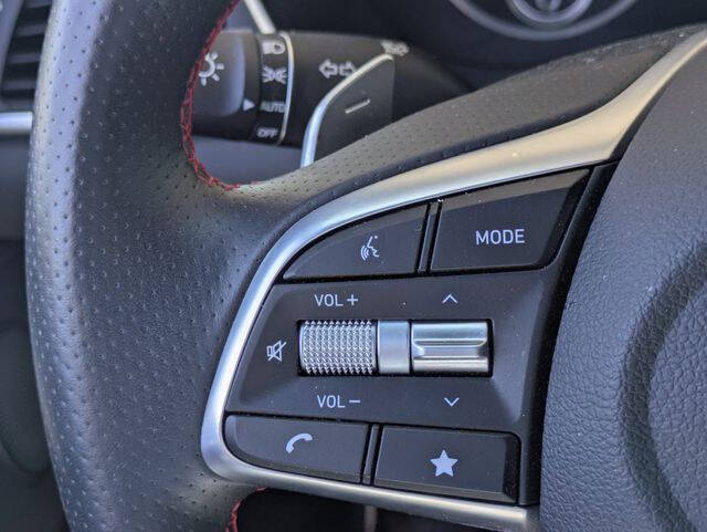 2023 Genesis G70