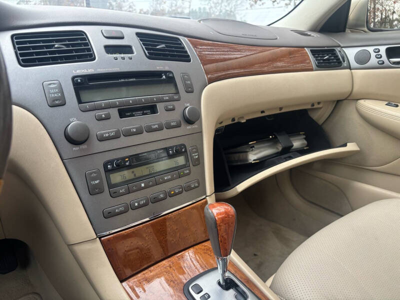 2006 Lexus ES 330 photo 13