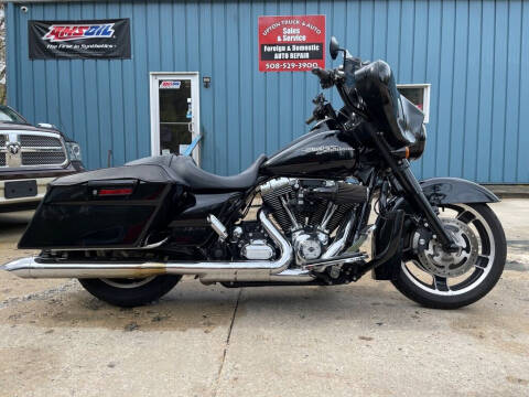 2012 HARLEY DAVIDSON FLHXSTREETGLIDE for sale at Upton Truck and Auto in Upton MA