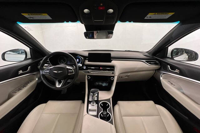 2025 Genesis G70