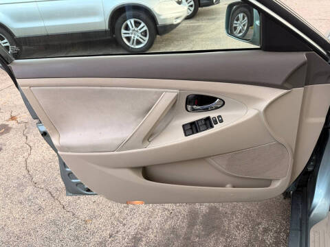 2009 Toyota Camry LE