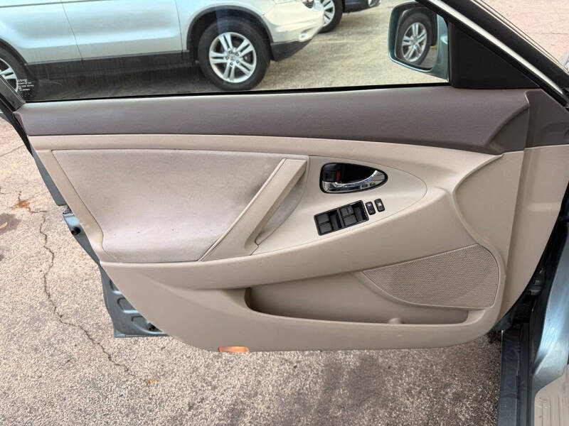 2009 Toyota Camry LE