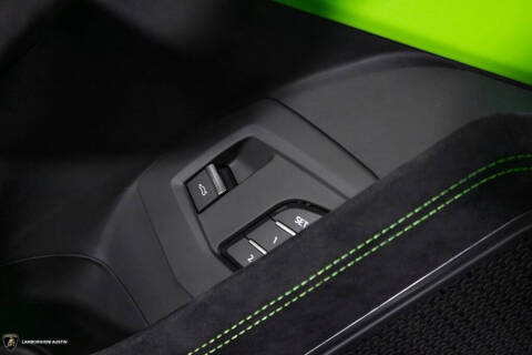 2024 Lamborghini Urus S