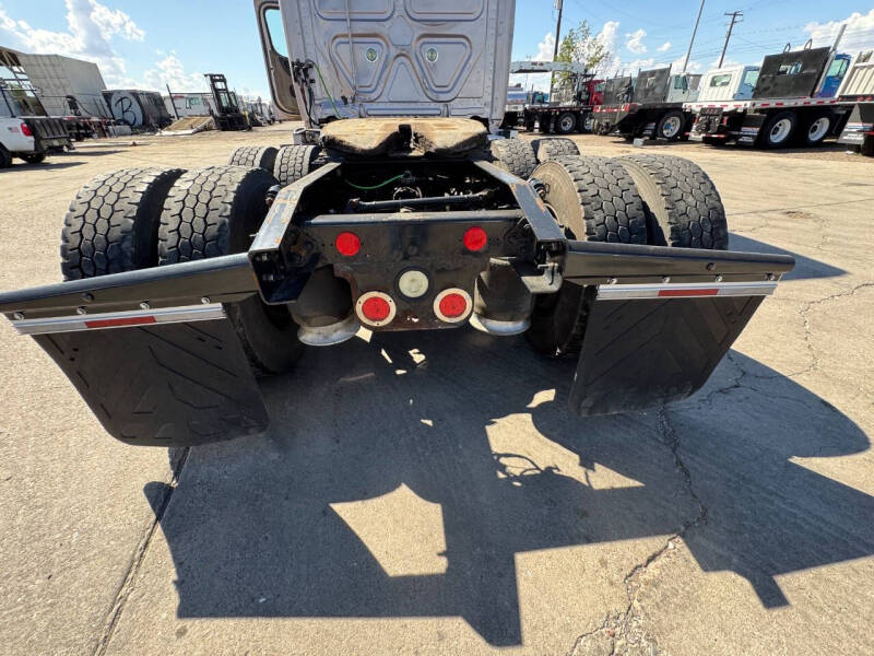 2014 Freightliner Cascadia