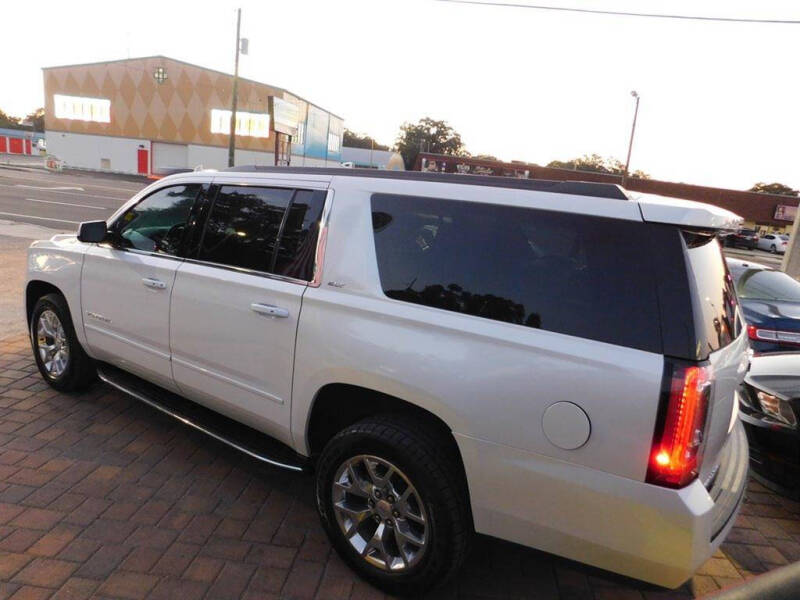 2017 GMC Yukon XL SLT