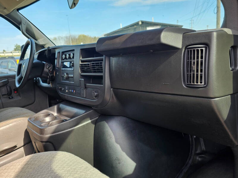 2021 Chevrolet Express 2500