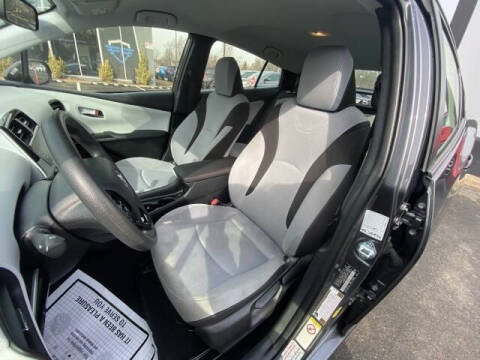 2022 Toyota Prius L Eco