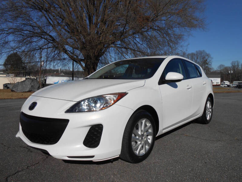 2013 Mazda MAZDA3 i Touring's photo