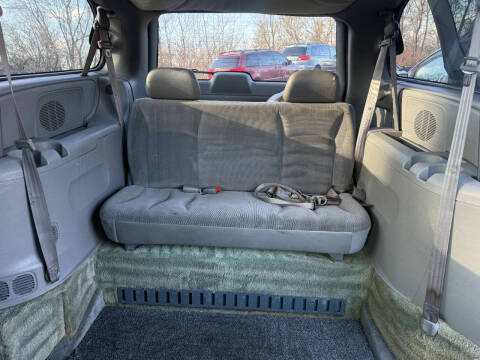 2005 Dodge Grand Caravan SE