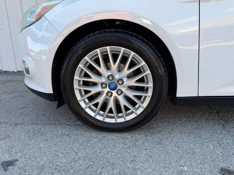 2012 Ford Focus SEL