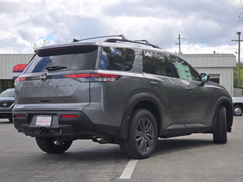 2026 Nissan Pathfinder SV