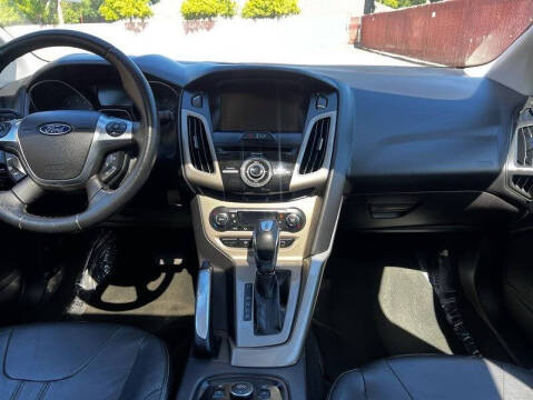 2012 Ford Focus SEL