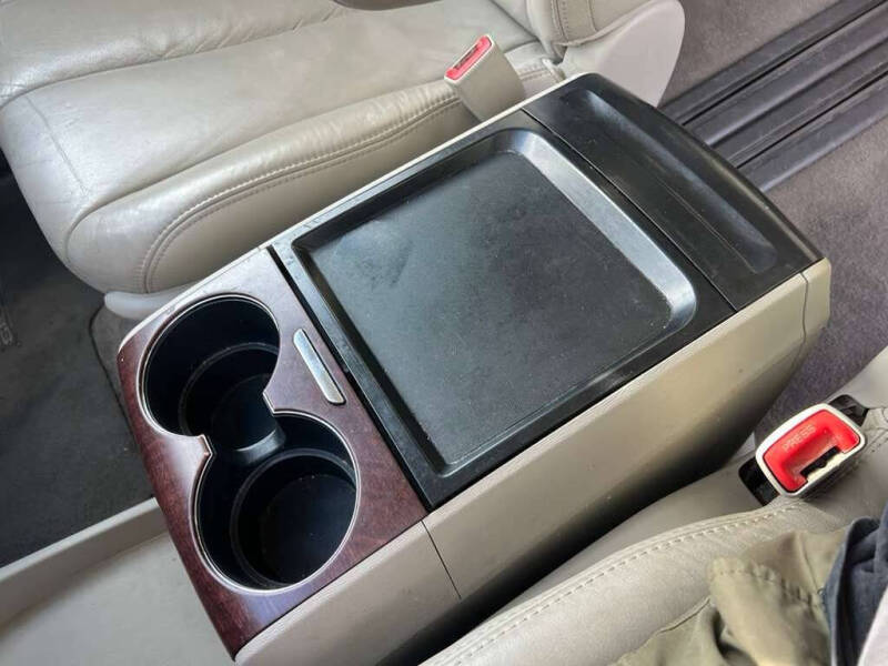 2011 Toyota Sienna XLE 8-Passenger